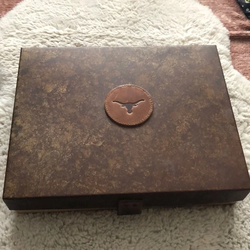 EUC TX Longhorns metal top box